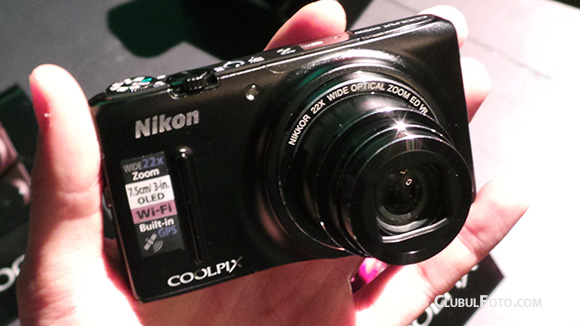 Nikon S9500