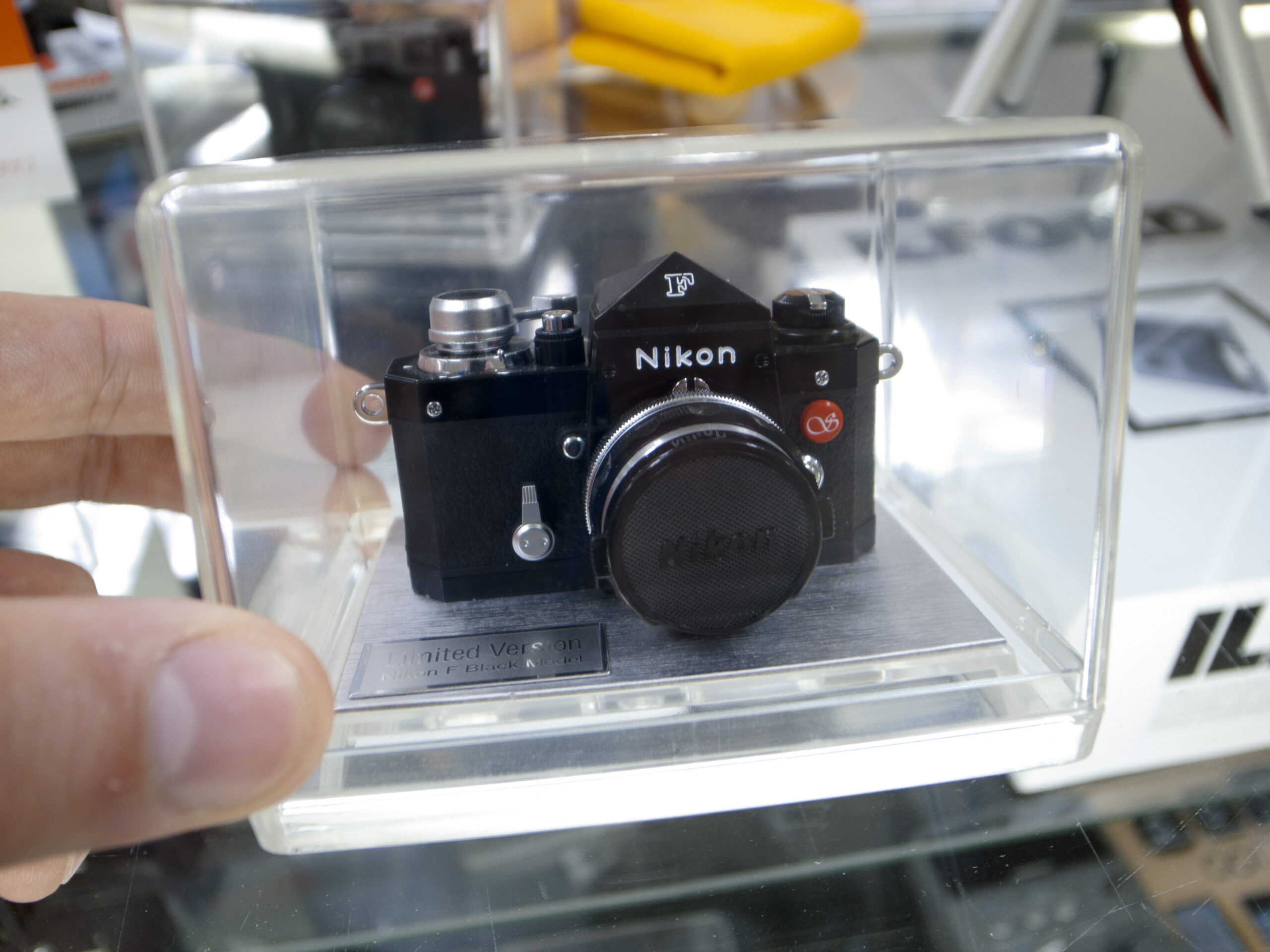 Nikon F Black replica Minox