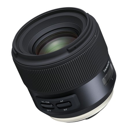 Tamron SP 35mm f/1.8 Di VC USD